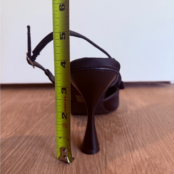 Chase + Chloe Black Pointed Slingback Heels with Bow - Picture 13 of 13